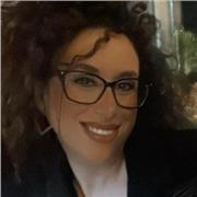 Sono un'insegnante e offro aiuto compiti e supporto alle materie scolastiche